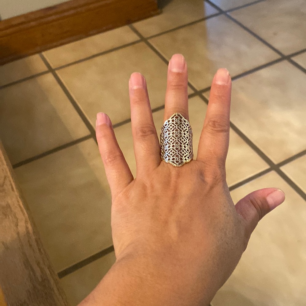 Kendra Scott Boone small ring ! New w tags …